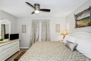Completely Renovated 1BR Condo |Grand Caribbean W - Image 5