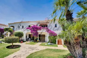 2 bedroom apartment in Las Marinas - Image 2