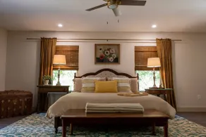 Stunning Private Cottage! Base of Beautiful - Image 3