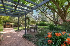 Elmwood - By Berry Getaways - Image 2