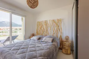 Appartement climatisé tout confort, pieds dans l'eau, criques et plages de sable - Image 4