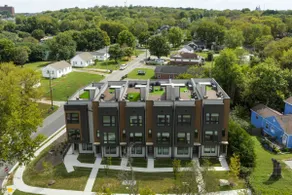 Tennessee Whiskey Townhome | Rooftop Views - Image 2