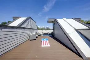 Tennessee Whiskey Townhome | Rooftop Views - Image 4