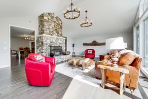 Private Pond & Indoor Pool: Grand Arlington Villa! - Image 5