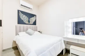 Central & Luxurious! Pool, 7 people - Image 4