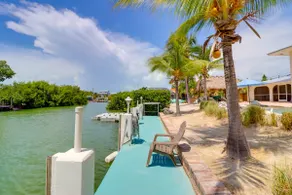 Walk to Beach: Waterfront Home in Marathon! - Image 2