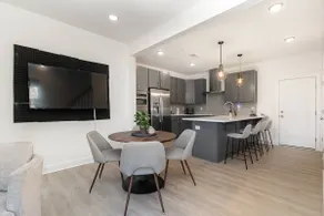 WaFo | Downtown | Walkable | Townhome - Image 4