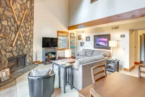 Mountain-View Condo: Walk to Sunriver Resort - Image 5