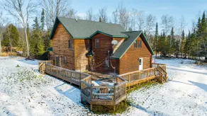 Woodland Haven: Keweenaw 5BR Retreat with Sauna - Image 2