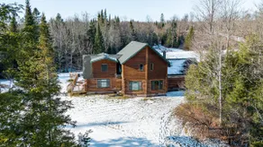 Woodland Haven: Keweenaw 5BR Retreat with Sauna - Image 4