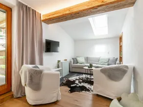 Stylish apartment in an idyllic setting - Image 3