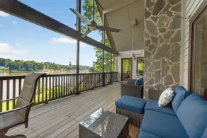 On The Rocks-Sleeps 17, 2 Master Suites, + More! - Image 2