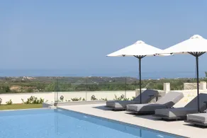 Caelum Villa with Heated Pool, By Hellocrete - Image 5