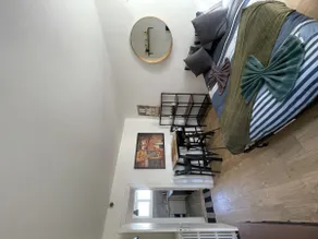 Le Petit Rosier apartment near Paris - Image 3