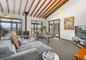 Beach House on Jones Beach - Image 2