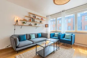 1 bedroom apartment in city center with parking - Image 4