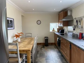 2 Bedroom Cottage in Countryside Near Edinburgh - Image 3