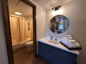 1st Floor -Queen-Studio-Private Bathroom - Image 3