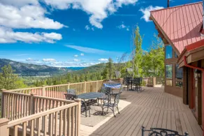 Mountain Resort Home med luksuriøst poolkompleks - Image 3