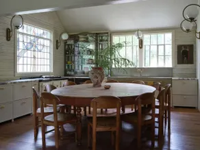 A home by designers for design lovers. - Image 3