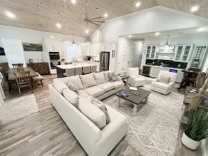 Anglers and Antlers - Beachfront - Island Realty - Image 4