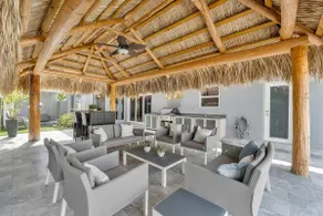 Modern Home in FTL Hot Tub & Dogs Welcome - Image 2