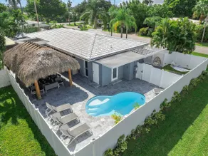 Modern Home in FTL Hot Tub & Dogs Welcome - Image 3