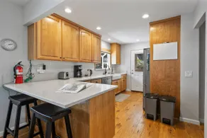 2100 Sq Ft Tahoe Chalet- Lake, Hiking, BBQ, Beach - Image 5