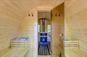 Luxe Lodge in the Woods! With Sauna & Hot tub - Image 5
