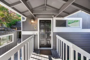 Modern 2BR2BA Kirkland Home Walk to Beach Park - Image 3