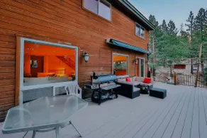 The Elevator House - Sleeps 10 - Image 3