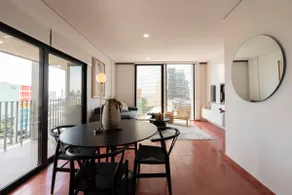 Prime spot, American style - Image 4