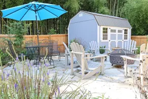 Bungalow Dream, Water & Electric are back-Fire Pit & fenced - Image 2