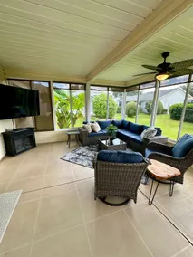 Delia Place | Sunny Florida Lanai Retreat - Image 2