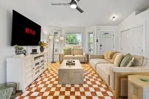 Stunning 3BR Home-Backyard HOT TUB Oasis-Home Gym - Image 4