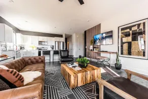Stallion Stable 228–Rooftop Deck–Sleeps 8 - Image 5
