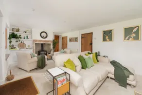 Beautiful Cottage nr Mendip Hills Private Parking - Image 2