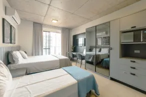 Modern and Central - CA905 - Image 2