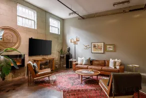 Modern City Loft Downtown Lynchburg VA LYH HUGE - Image 4