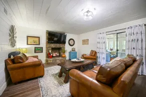 Mt.Fork Hideaway, Pickleball, Hot tub, 4 private - Image 4
