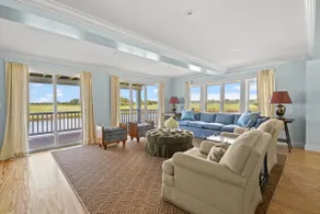 Creek House | Luxury Waterfront + Resort Pool - Image 3