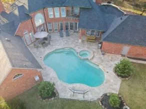 Wunderschönes Ferienhaus mit privatem Pool - Image 2