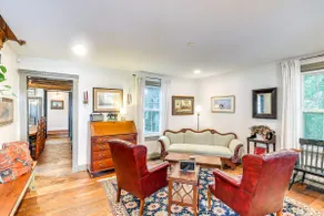 Historic Home w Deck in Downtown Milton - Image 4