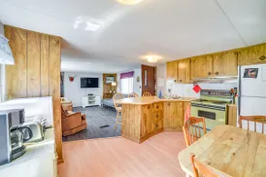 Yale Home in the Heart of Pheasant Hunting Country - Image 5