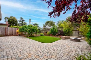 Relax Coastal Retreat: Beautiful 2B Home Nr Beach - Image 5