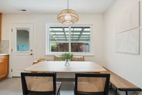 Relax Coastal Retreat: Beautiful 2B Home Nr Beach - Image 4