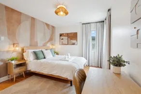 Relax Coastal Retreat: Beautiful 2B Home Nr Beach - Image 3