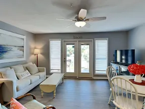 Poolside retreat 1BR/1BA condo - Image 3