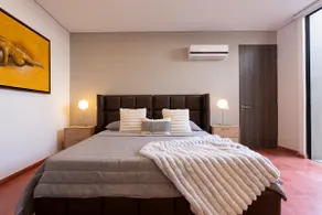 Pleasing Stay with Private Terrace in Vibrant Are - Image 2