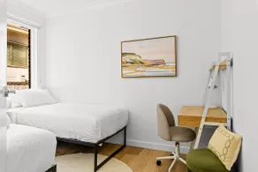 Gorgeous 3-Bed Manly Pad, Short Walk to the Beach - Image 4